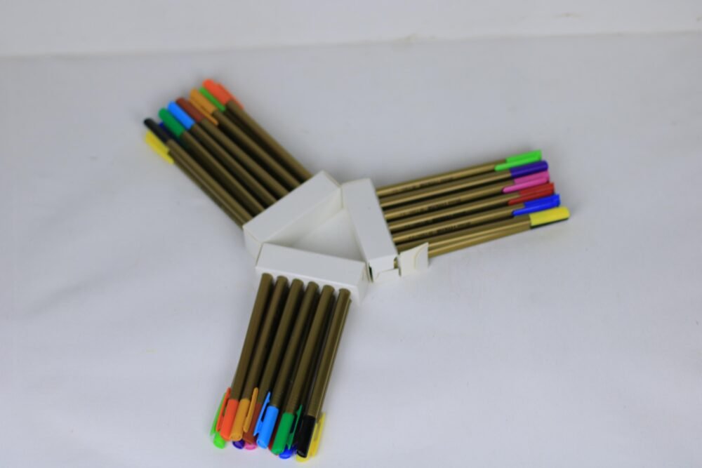 أي كلر 12 لون