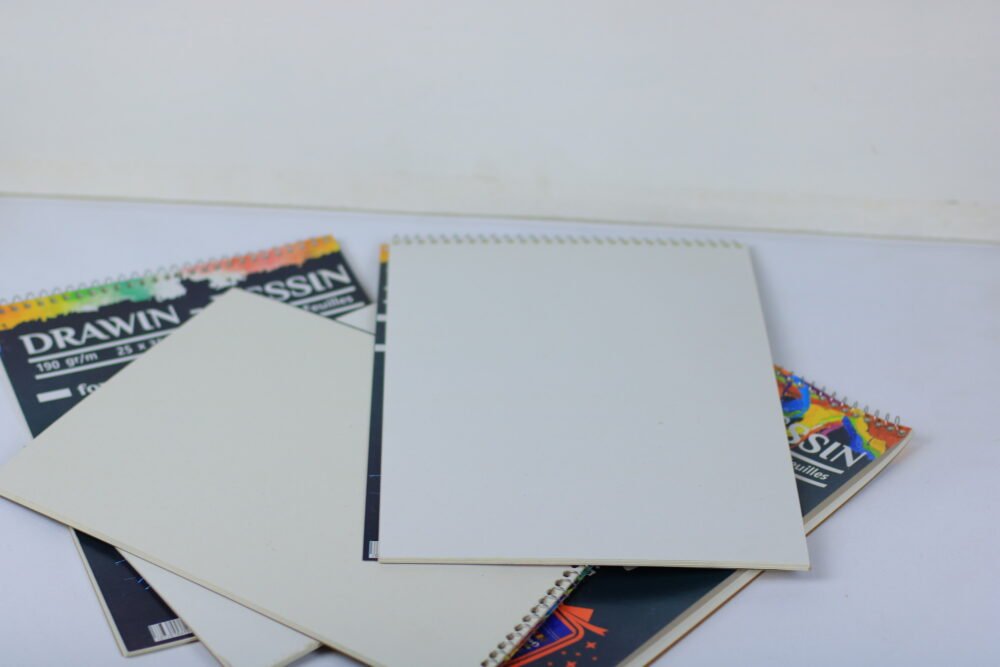 اسكتش أبيض صغير مقاس 25*35 - Image 4