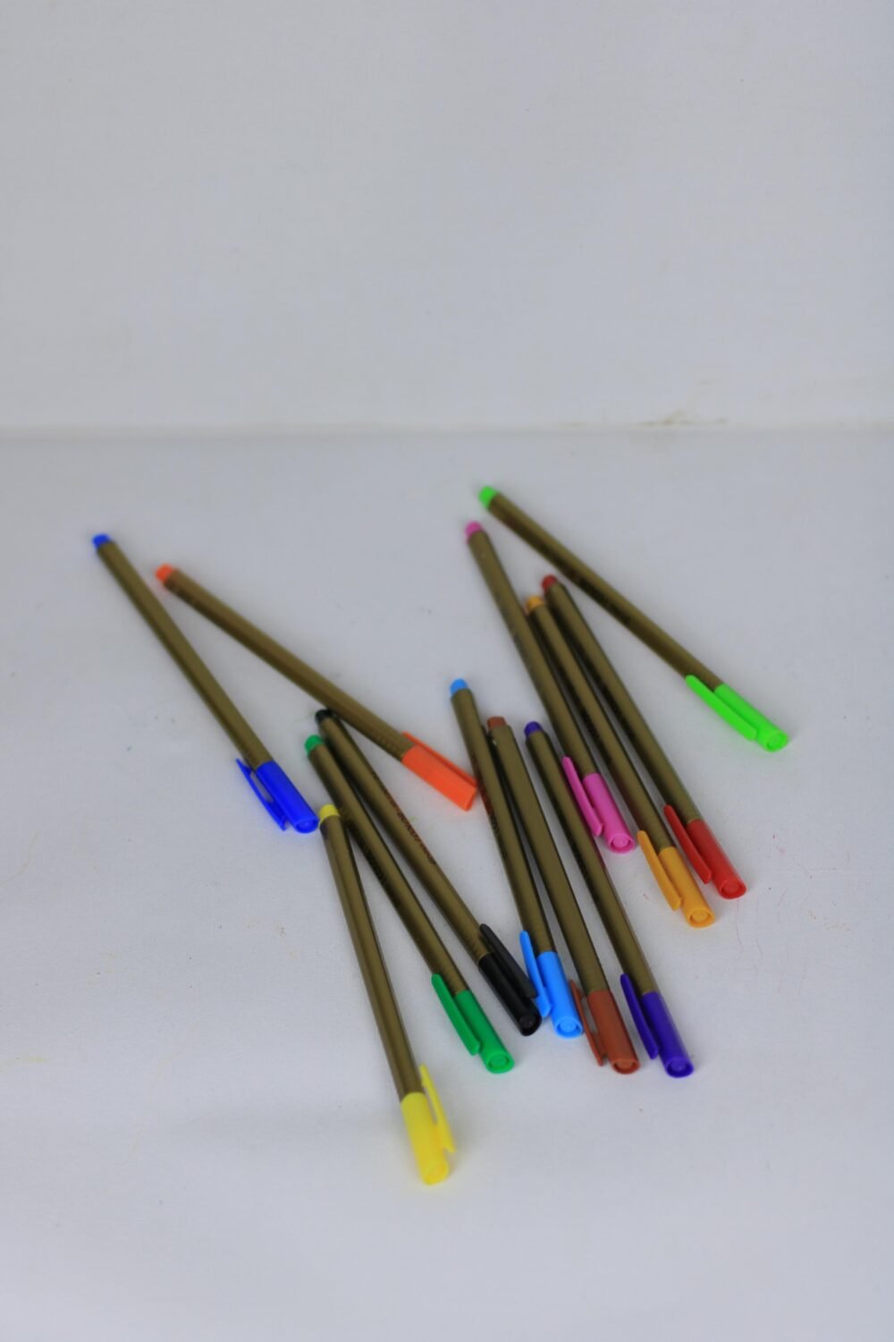 أي كلر 12 لون - Image 6